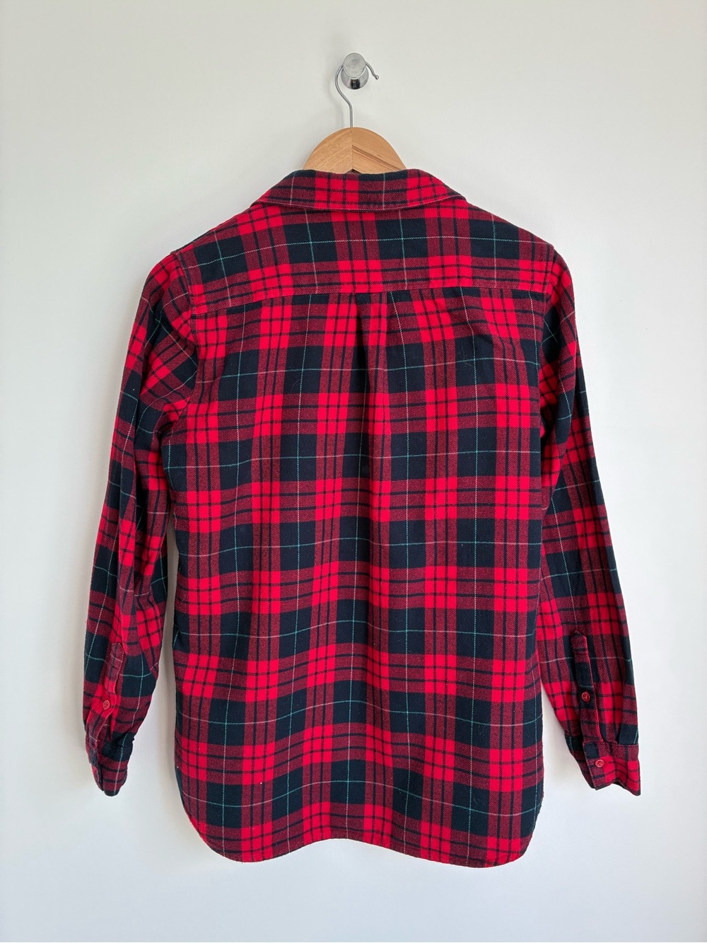 Banana Republic Red Plaid Flannel Boyfriend Shirt Size S 100% Coton Blouse - Picture 2 of 9